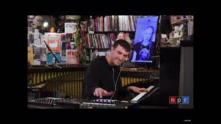 Fred Again - Delilah (Pull Me Out Of This) Tiny Desk Live