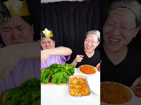 King Stole Grandpa’s Fire noodle… Then THIS Was Under the Lid 🐙