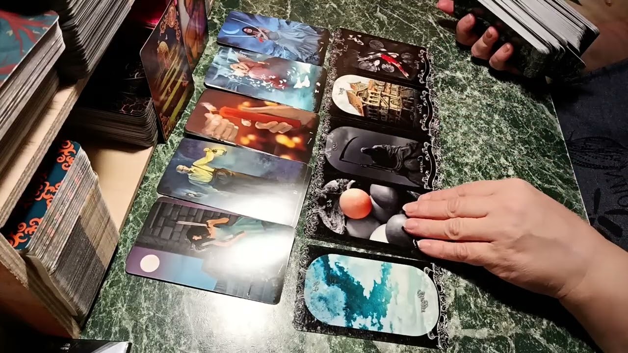 Таро для МУЖЧИН. Что её беспокоит из-за вас#таро #tarot#гадание  #раскладыдлямужчин  #любовь 