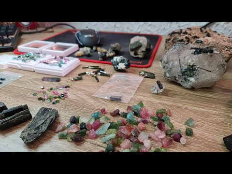 Turmalina a pedra de mil cores / conheça mais sobre este mineral #1