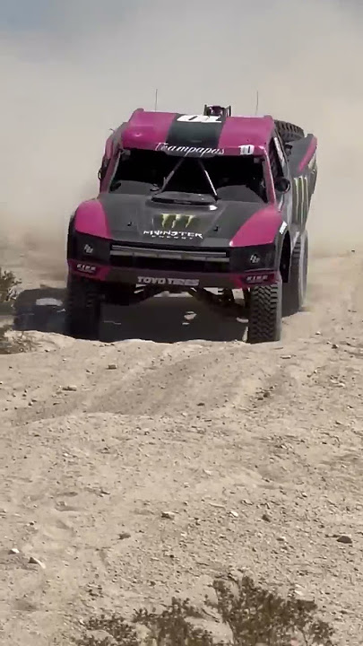 Look at my King shocks go to work 🔥😍 #Trophytruck #racing #offroad #Baja1000 
