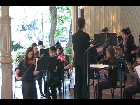 Bernardo Yorba MS Orchestra at Disneyland 2009 - F...