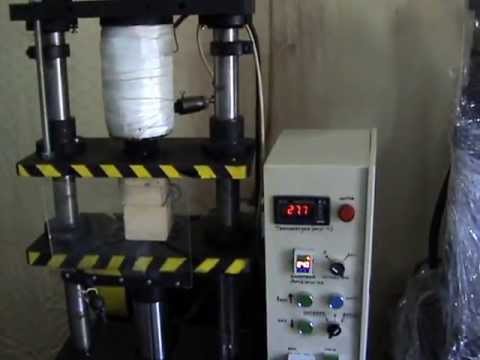 МАЛОГАБАРИТНЫЙ ВЛМ-150 ВЕРТИКАЛЬНЫЙ ТЕРМОПЛАСТАВТОМАТ ДЛЯ ПЛАСТМАСС