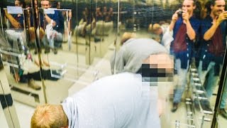 ELEVATOR NAKEDNESS