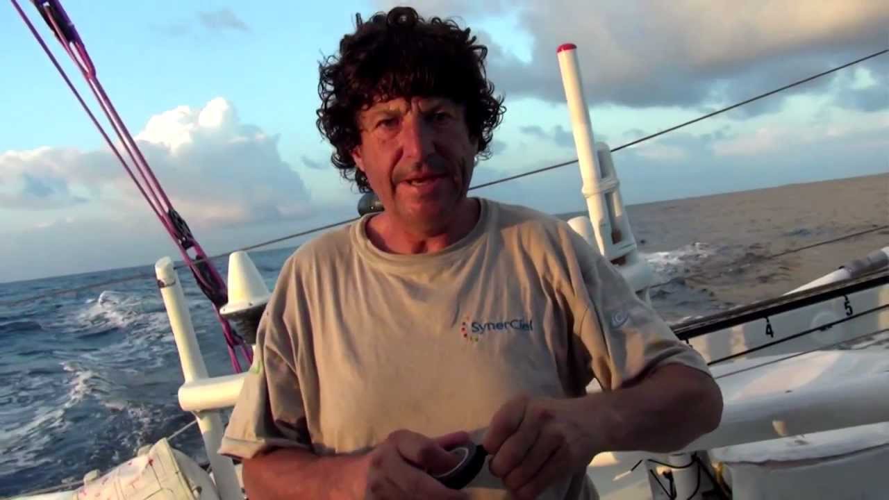 Coup de gueule de Jean Le Cam à propos de sa pénalité - Vendée Globe 2012