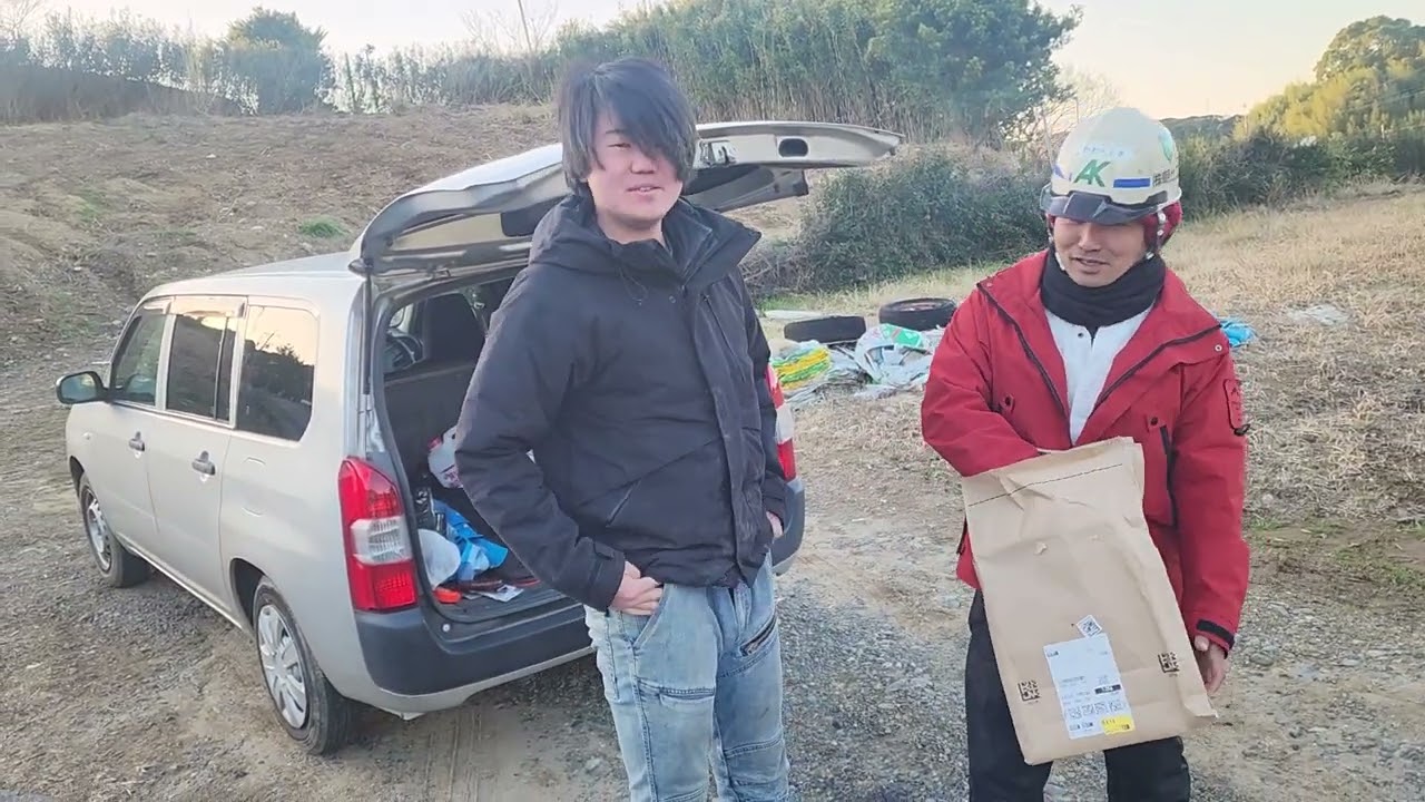 ヒカル社長、誕生日プレゼン間渕嘘休みばかりするけどあげる‼️