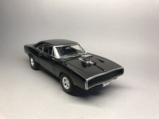 Maquette Revell FAST & FURIOUS - DOMINICS 1970 DODGE CHARGER