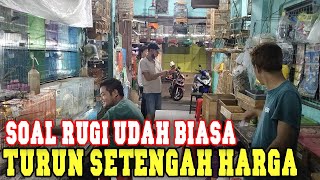 Kalau jualan jual rugi itu udah biasa tapi ini sampai jual setengah harga yg penting habis