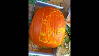 Migrant Mother Jack-O'-Lantern Time Lapse