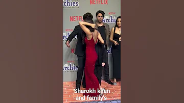 Shahrukh Khan And Family S شاهرخ خان عزیز در کنار خانواده واعتراض آریان پسرش 
