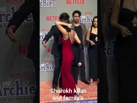 Shahrukh Khan And Family S شاهرخ خان عزیز در کنار خانواده واعتراض آریان پسرش