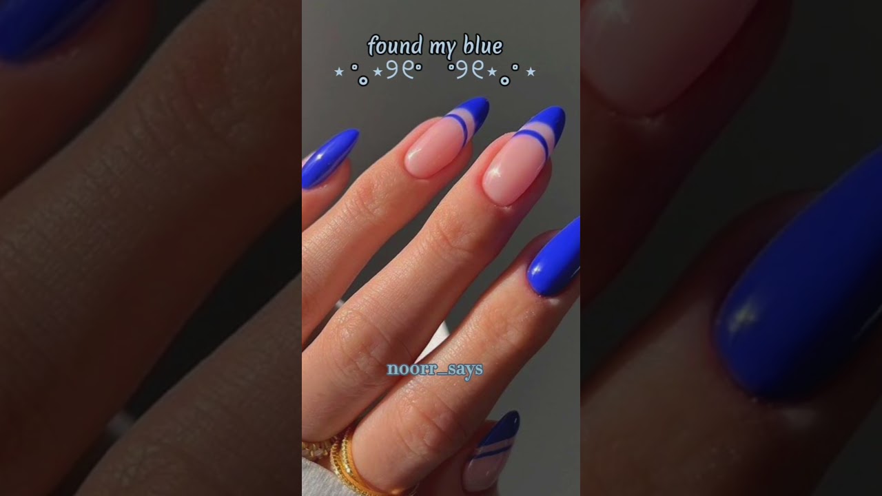 Blue 💙 colour caption