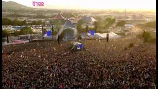 God is a DJ - Faithless in Glastonbury 2010. chords