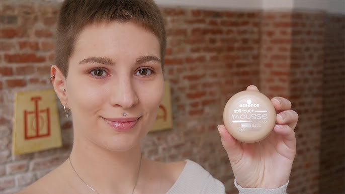 Essence Prime + Studio Redness Correcting Primer With Green Clay - YouTube