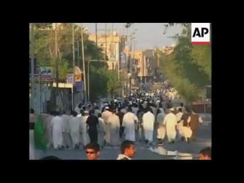 المرجعية الأبوية السيد السيستاني يوجه مقلديه لإنقاذ أتباع التيار الصدري في النجف أحداث ٢٠٠٤ 