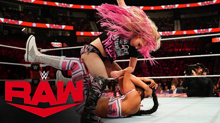 Alexa Bliss snaps on Bianca Belair during Raw Wome...
