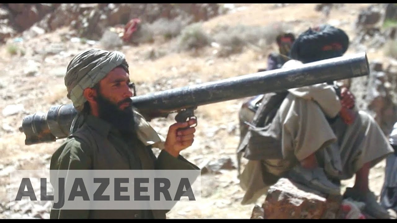 يخوض الجيش الأفغاني معارك لطرد طالبان من تارنكوت