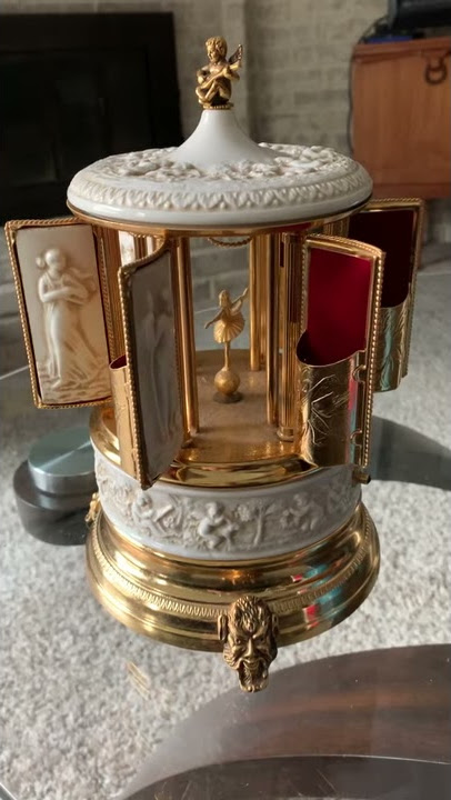 Reuge antique lipstick carousel music box