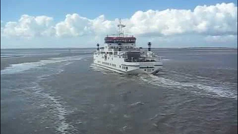 AMELAND NES-HOLWERD OP DE SIER VOORBIJ DE OERD 3 AUG 2012