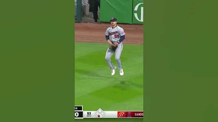 Mark Contreras' diving catch | Twins @ White Sox (...