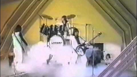 Arrows. I Love Rock N Roll, 1975