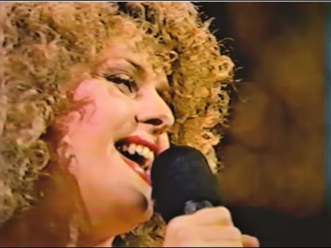 Bernadette Peters performs Arlen (22 June 1982) auf YouTube ansehen Bernadette Peters performs Arlen (22 June 1982) auf YouTube ansehen
