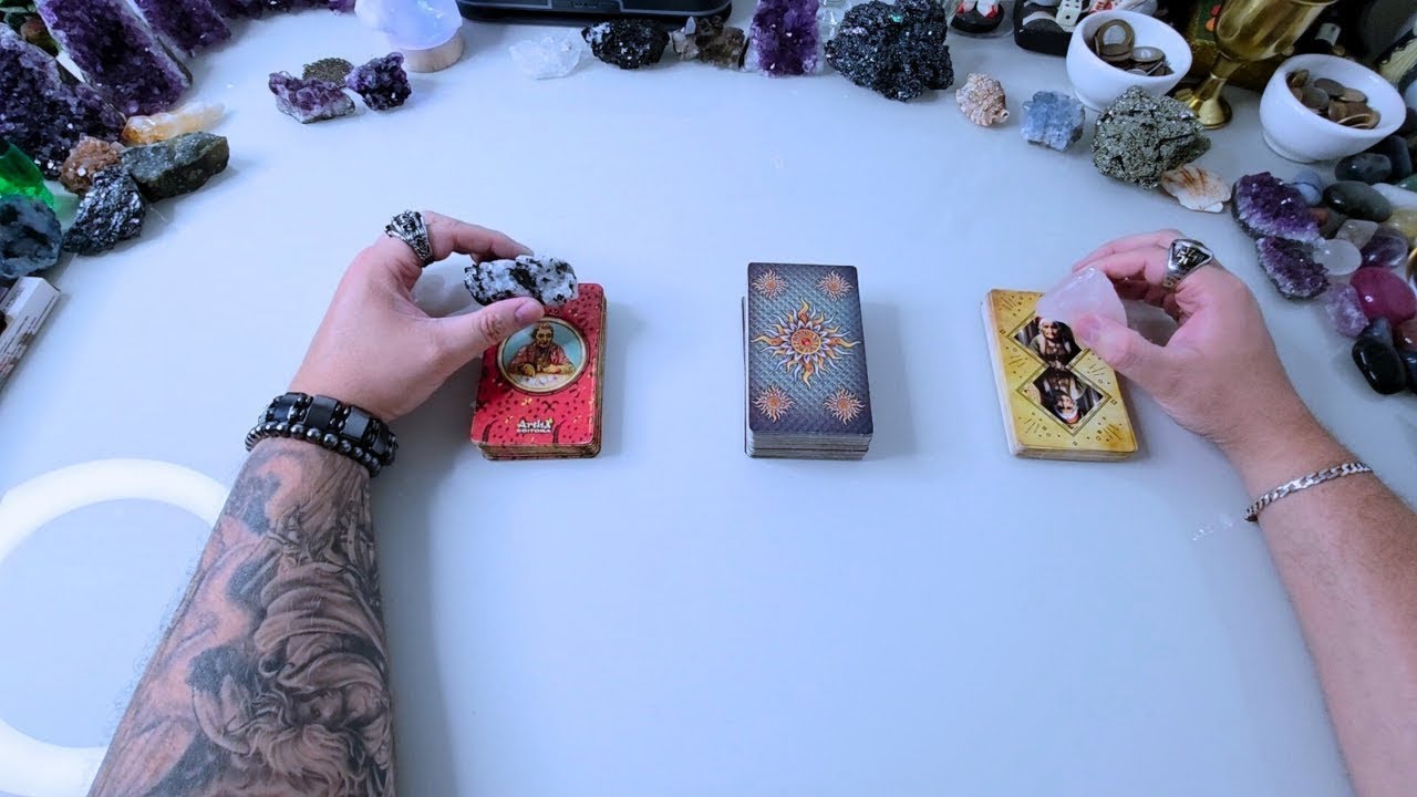 Ele(a) FICA OU SAI DA MINHA VIDA TAROT  Vamos Voltar a Ficar Juntos?