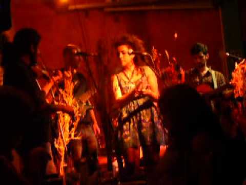 Santadiabla - Chacarera en amores - En Vivo en Jalapeña (C.A.B.A. 15-11-13)