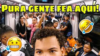 FRASES INCÓMODAS EN EL METRO😂 | BROMAS EN PÚBLICO.