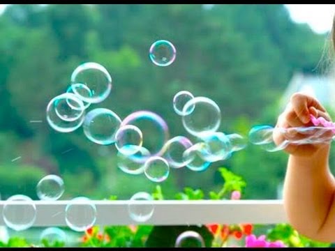 How to Make Homemade Bubbles