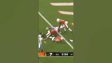 What WR Josh Downs lacks in size, he makes up for with toughness 💪🏾