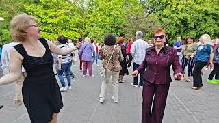 18.05.24г..."Туман, Туманище"... гр. Курнуц... звучит на танцполе в Гомельском парке...