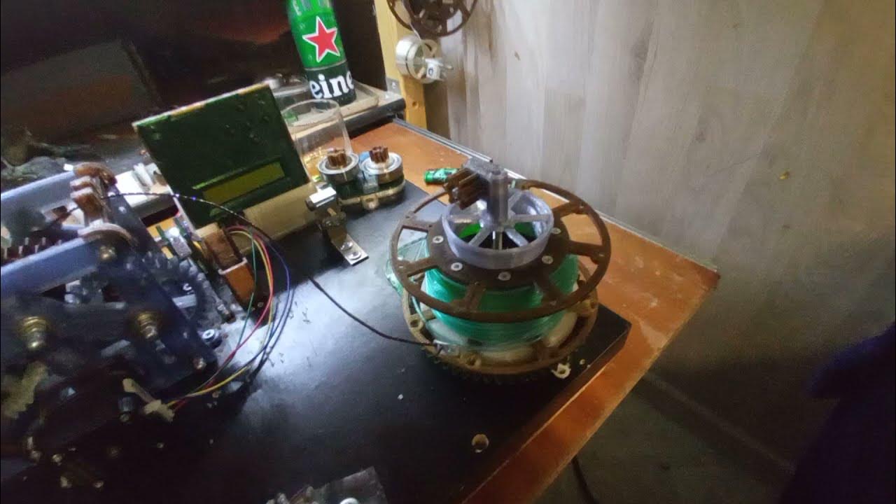 Автоматический резак для пластиковых бутылок. - YouTube