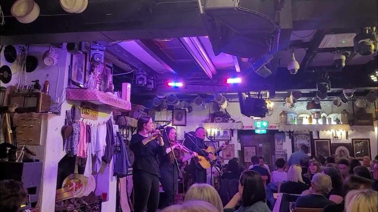 Dinner and The Hooley at Johnnie Fox's YouTube