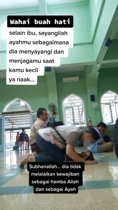 Viral Seorang ayah menggendong anaknya sambil Sholat #shorts #viraltiktok #tiktokviral #viral