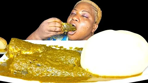 Nigeria food ASMR mukbang/ black soup and fufu mukbang