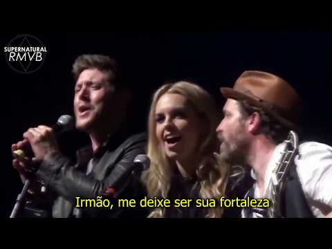 Jensen Ackles cantando