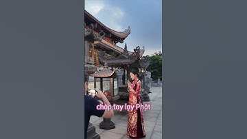 Tạo dáng đúng cách khi chụp ảnh Tết ở chùa...