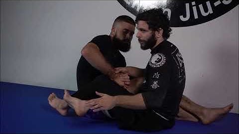 Defending against various forms of leglocks inside the 5050