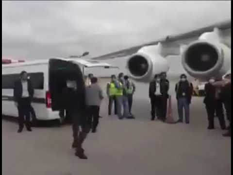 تصویری: چگونه می توان به فرودگاه دوموددووو رسید