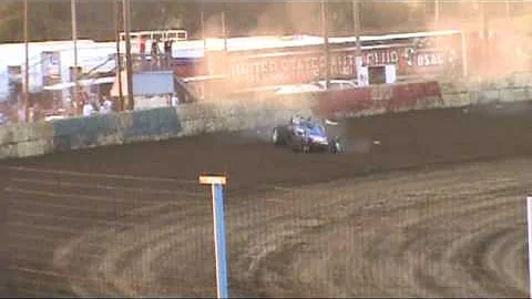 Shane Hmiel crashes @ Terre Haute Action Track