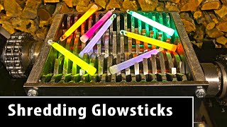 Shredding GIANT GLOWSTICKS is pretty SATISFYING!
In this video im shredding various stuff like glowsticks, hockey pucks, football, golfball, dartsboard, basketball, baseball, ping pong balls.
contact me : presstube@telenet.be Shredding GIANT GLOWSTICKS is pretty SATISFYING!