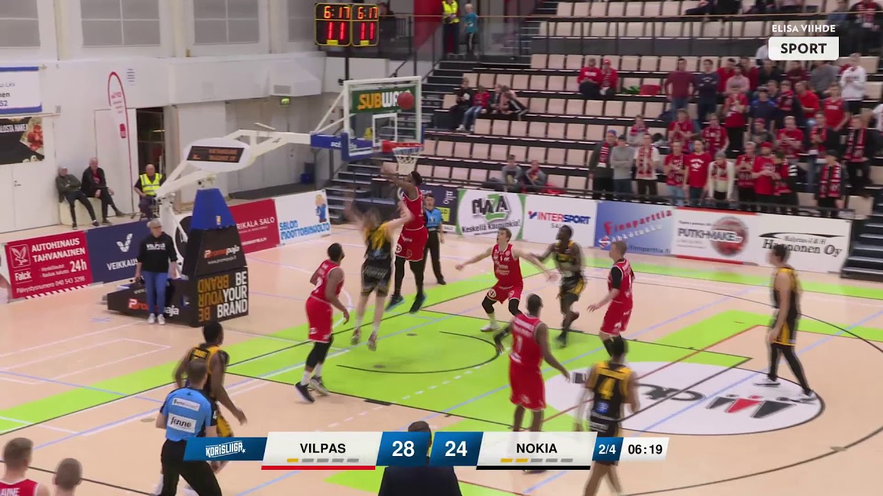 Niko Mattila harhauttaa Teemu Rannikon ja viimeistelee pallon koriin | @ Vilpas 7.12.2019