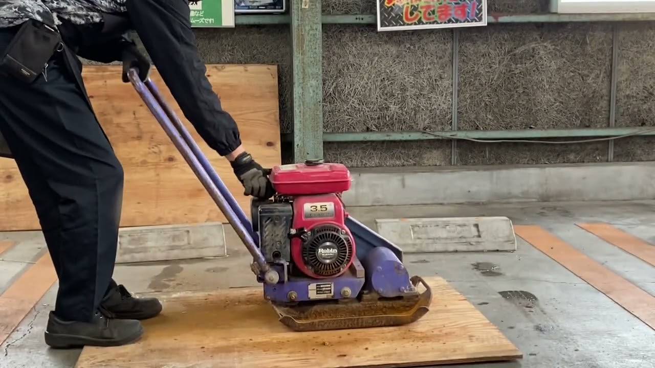 コマツ KOMATSU エンジンプレート JP60 エンジン Robin EY15.3 スバル 