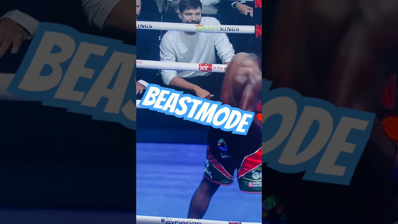 🔥 MrBeast Engineers Fun & Relaxation at Canelo vs Crawford Fight! 🥊🎉 Front Row Vibes