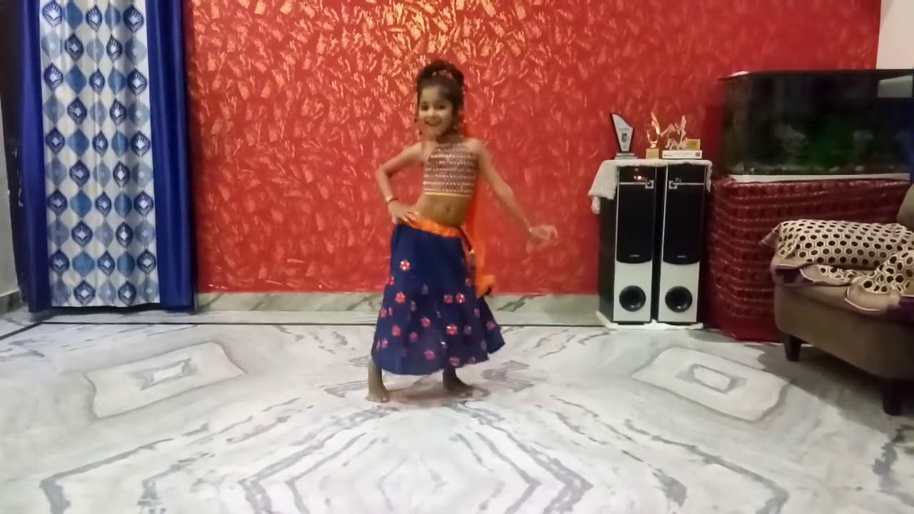 Tu Cheez lajawab Tera Koi Na jawab Dance video song 2018 - YouTube