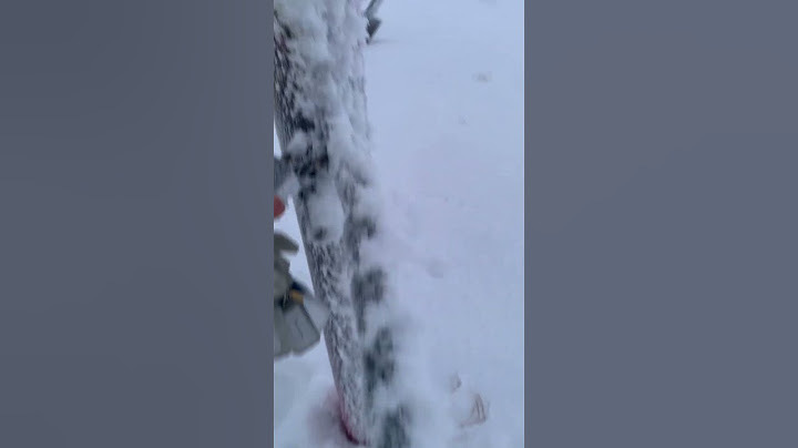 Cause by a FOG in a metal during winter time. Fog/ winter/ metal/ satisfying weather/ satisfying vid