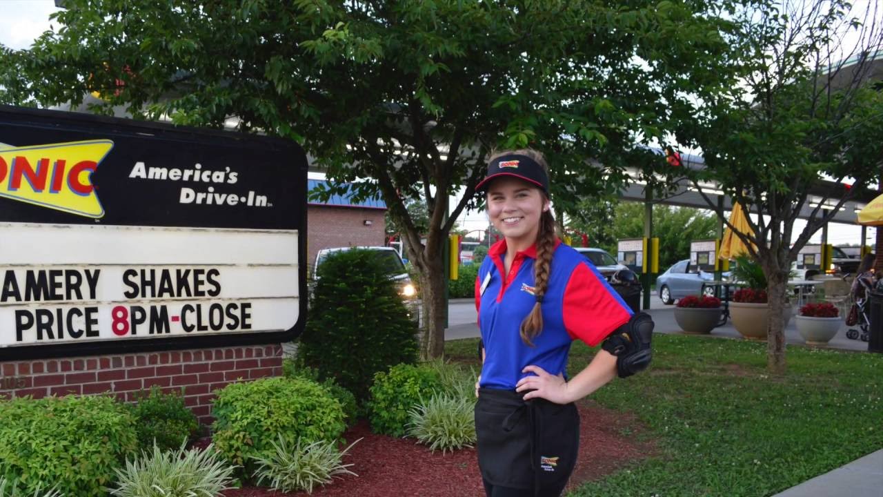 Leezah Hollabaugh Sonic Skate Off 2016