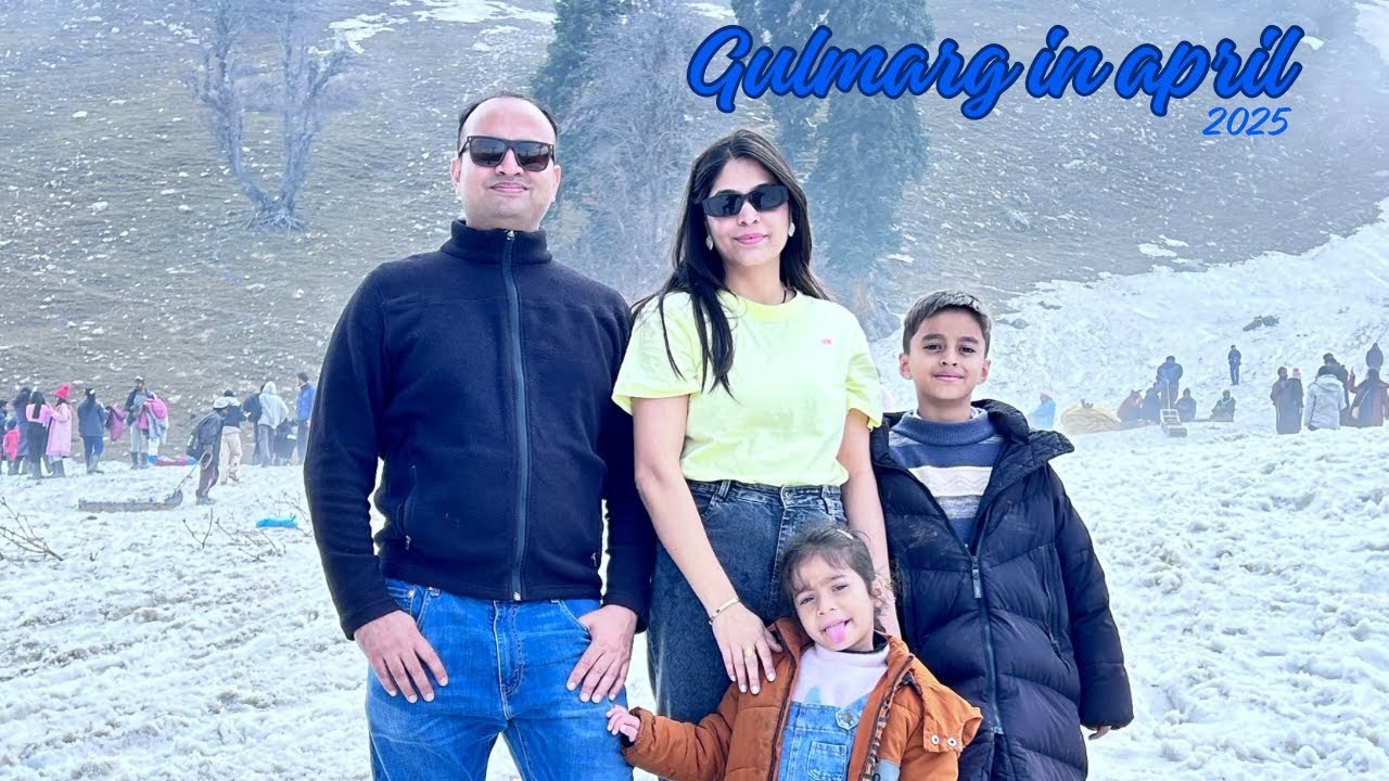 Gulmarg in April | Srinagar | Kashmir #gulmarg #snow #heavenonearth #gulmargvlog #gandola 