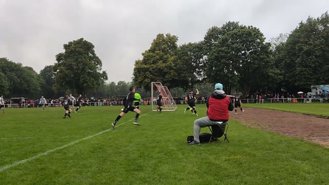 Kieler MTV vs. FSG Ostseeküste Freistoß Yannick Boisen zum 1:0-Siegtreffer